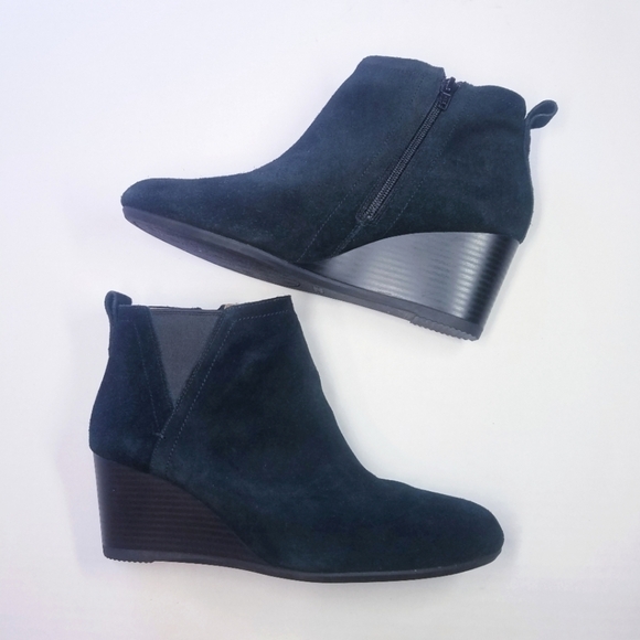 🌸 Vionic | Ankle Suede Boots, size 9.5 - Picture 1 of 6